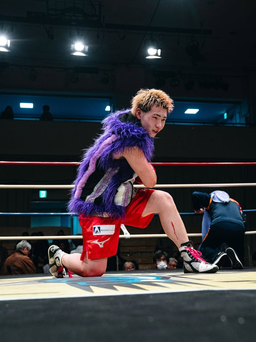 入場を終え、リングに立つKaku Sasaki